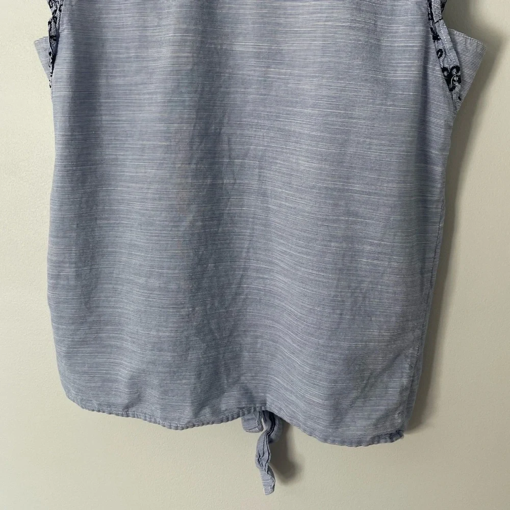 Sleeveless Front Tie Tank Womens XS Blue Stripe Top Western Rodeo Stampede EUC - Picture 7 of 9